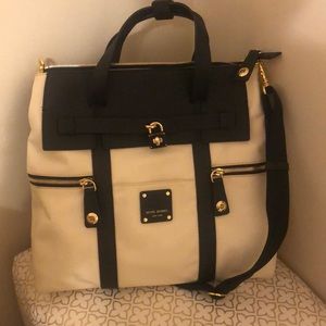 Henri Bendel Jetsetter